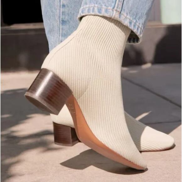 EVERLANE The Glove Boots in Oatmeal Wool Knit Cream Sz 10.5 - Picture 1 of 9